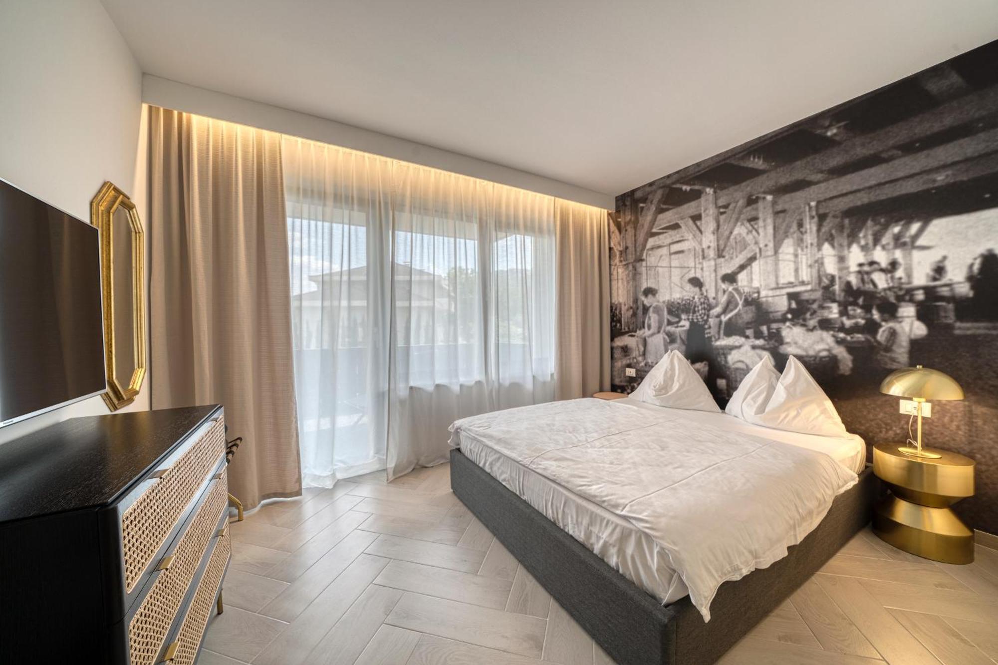 Goldfinger + Suites Лана Екстериор снимка