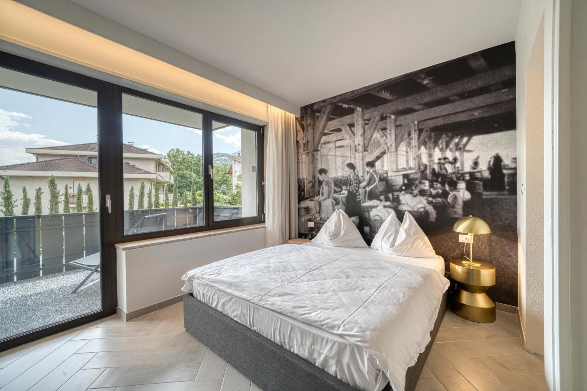 Goldfinger + Suites Лана Екстериор снимка
